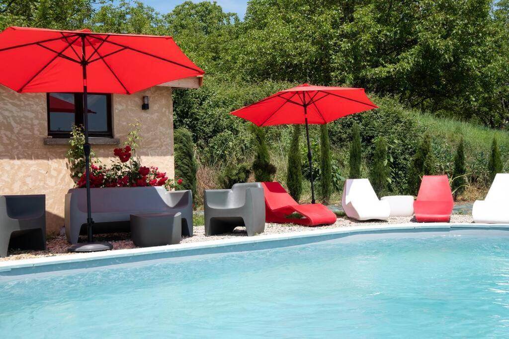 Combe Jolie Clim, Piscine & Jacuzzi Saint-Vincent-de-Cosse Exterior foto